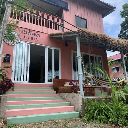 Dahlia Guesthouse 코롱 산로엠 외부 사진
