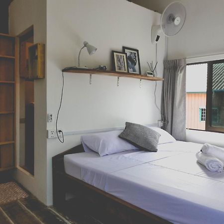 Dahlia Guesthouse 코롱 산로엠 외부 사진