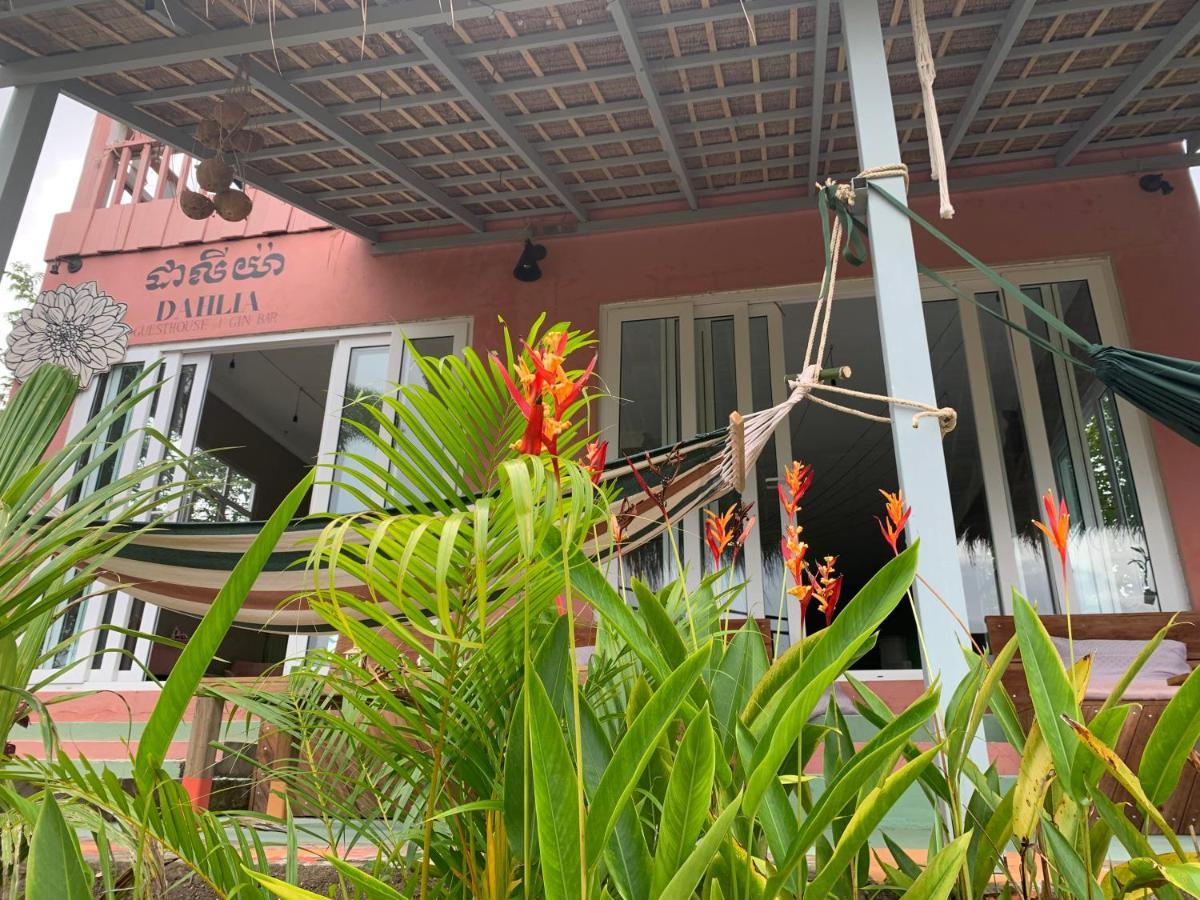 Dahlia Guesthouse 코롱 산로엠 외부 사진
