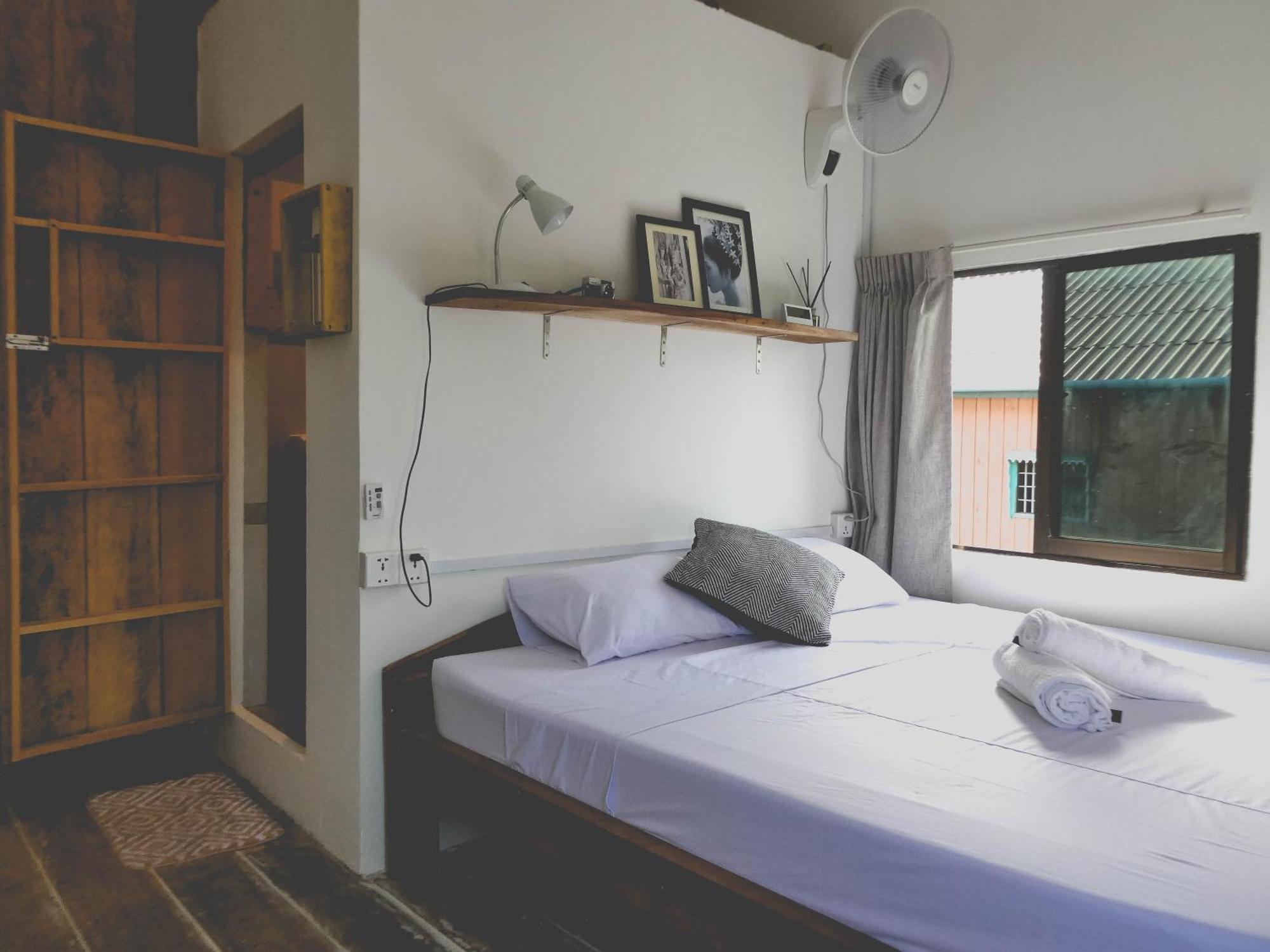 Dahlia Guesthouse 코롱 산로엠 외부 사진