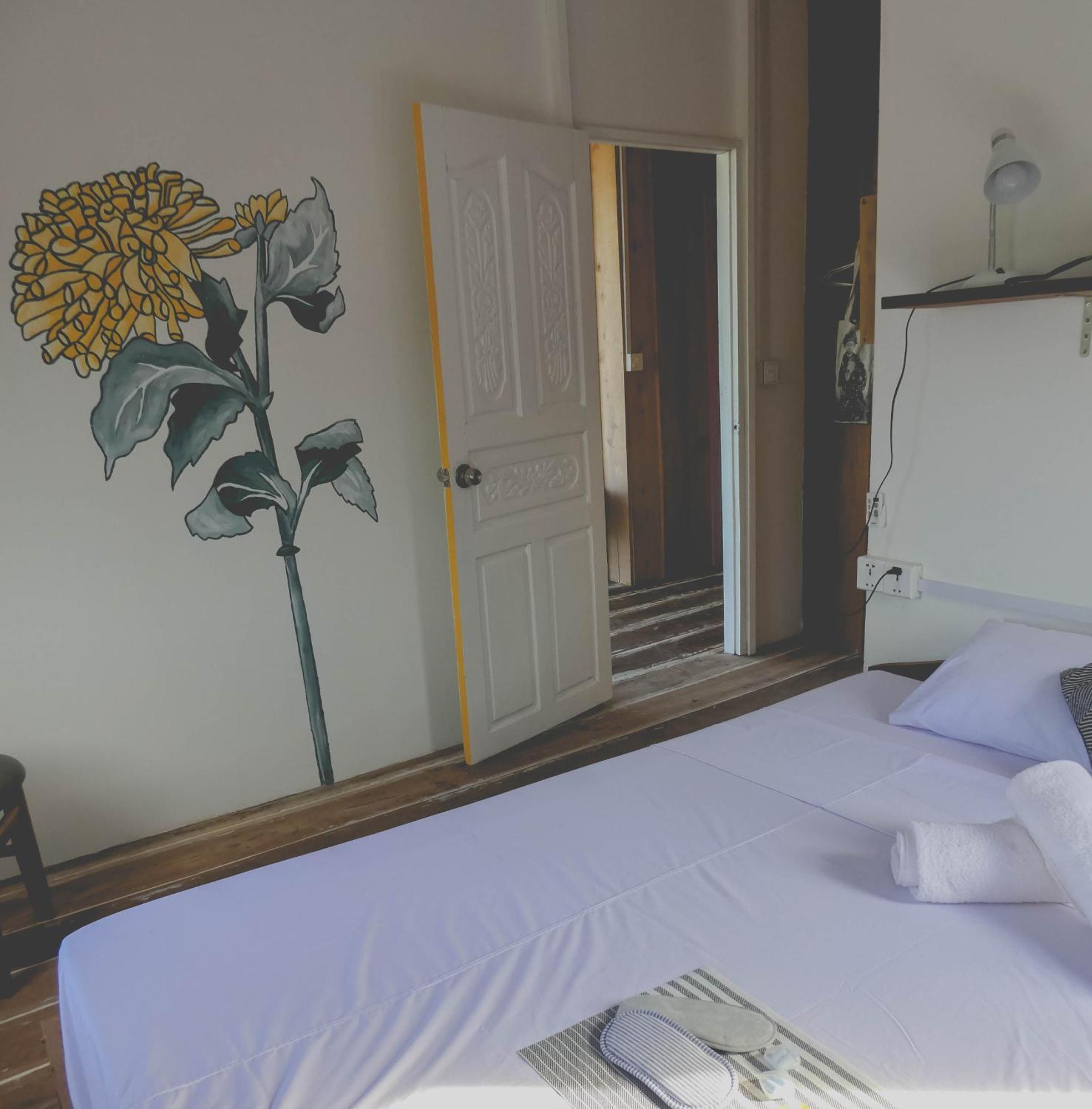 Dahlia Guesthouse 코롱 산로엠 외부 사진