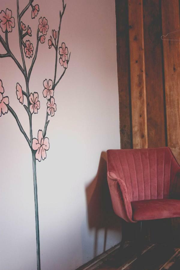 Dahlia Guesthouse 코롱 산로엠 외부 사진